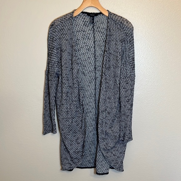 Bundle Forever 21 And American Eagle Tops - Picture 2 of 11